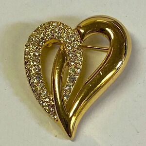 NAPIER VINTAGE HEART BROOCH 💜